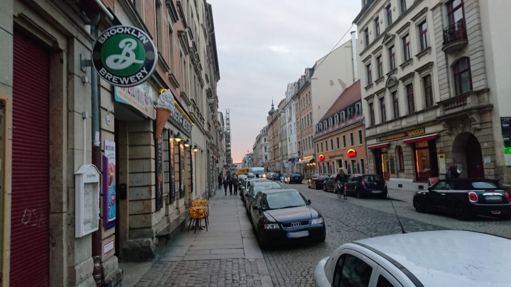 Die Dresdner Louisenstraße in dem Szeneviertel Neustadt.
