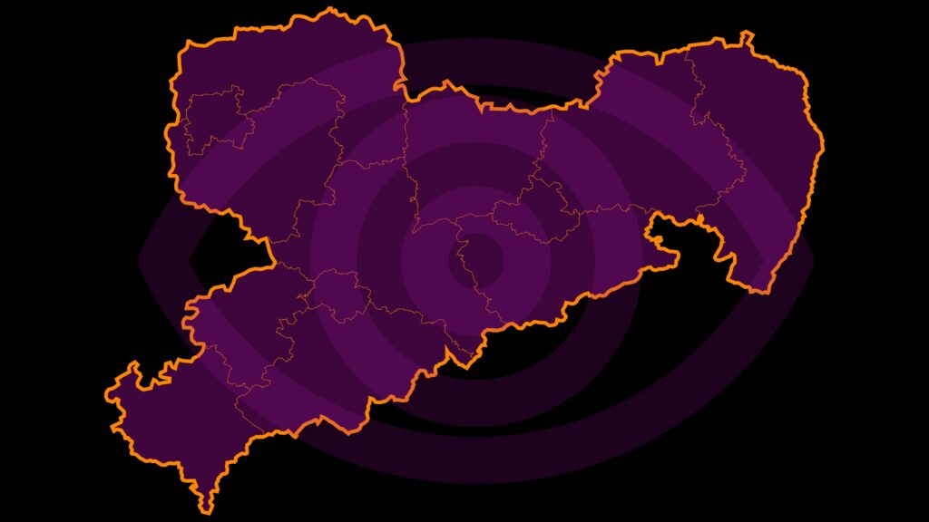 Eine Karte von Sachsen in lila und orange mit einem großen Auge darüber.